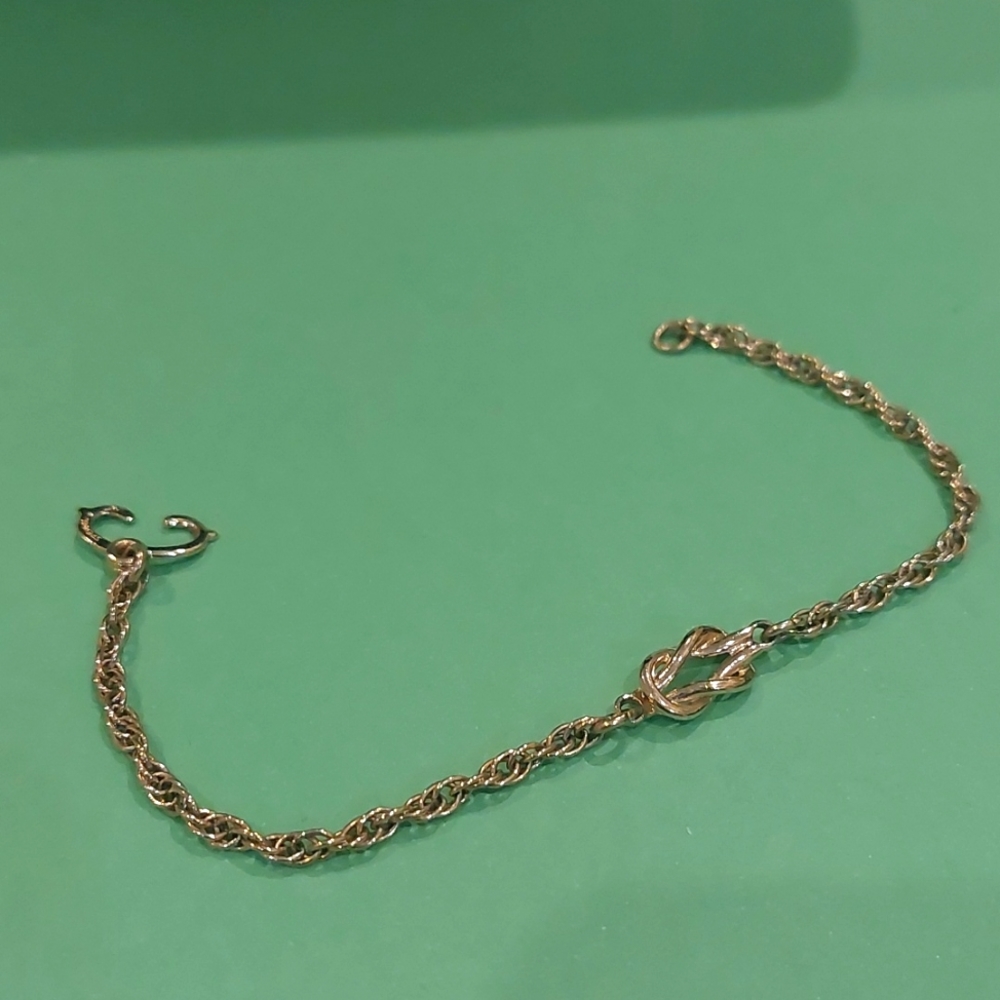 Speidel Knot Gold Bracelet